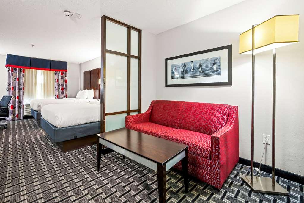 Comfort Suites Williamsburg Historic Area Room photo